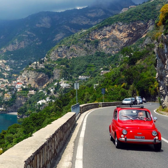 Carro em Amalfi