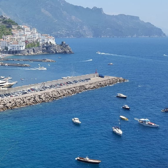 Passeio de Barco pela Costa Amalfitana