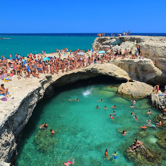 Grotta della Poesia na região de Lecce