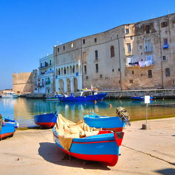 Melhor época para visitar Monopoli na Puglia
