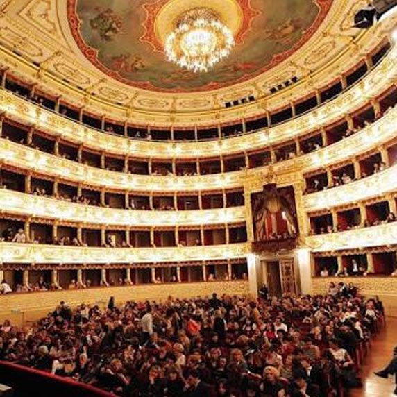 Teatro Regio e gastronomia de Parma
